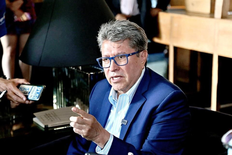 Monreal declinará aspiración a candidatura presidencial si se elige por encuesta 