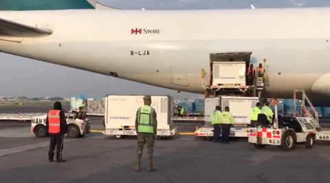 Llega a México un millón de CoronaVac