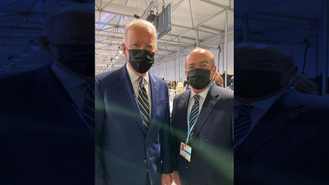 Presume Felipe Calderón fotografía junto a Joe Biden en la COP26