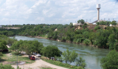 Rebasa el Bravo los cuatro metros