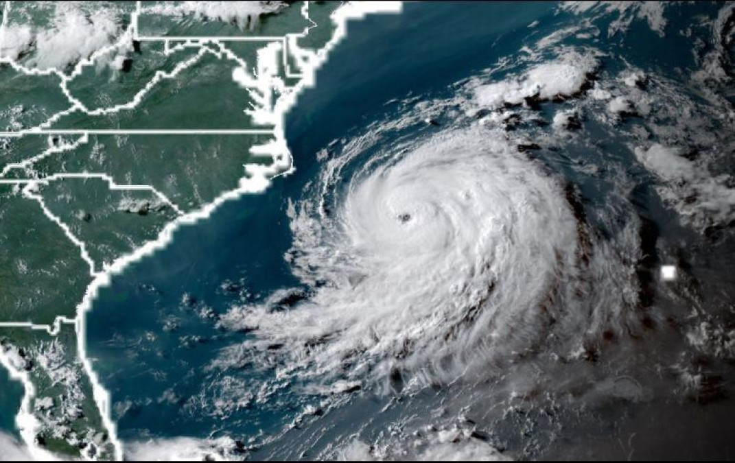 Huracán Chris sube a categoría 2 y se aleja de costa de EU