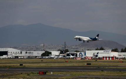 Concreta Gobierno de México traspaso del AICM a la Marina