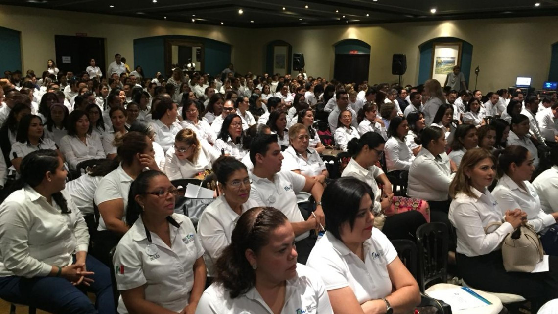 "Teachers" no reciben aumento salarial desde hace 10 años 
