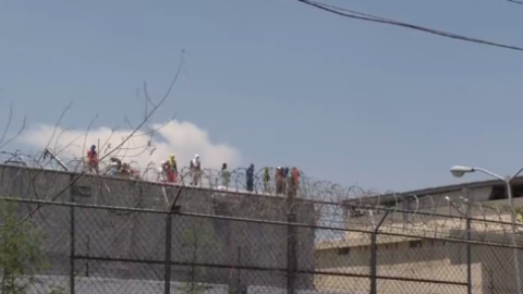 Registran disturbios en penal de Topo Chico