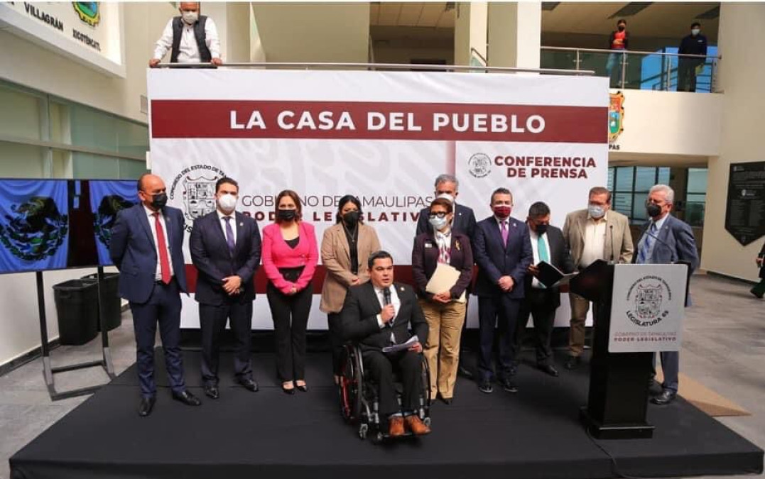 Para evitar seguir cometiendo errores, le contratarán asesores a cada legislador local