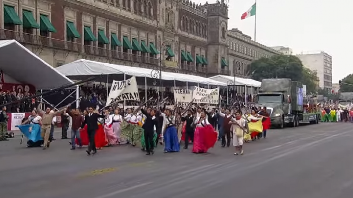 Asi se vive el desfile cívico militar por el 112 aniversario de la Revolución Mexicana 