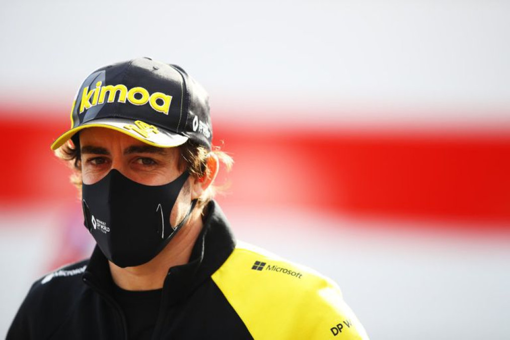 Atropellan al piloto Fernando Alonso en Suiza