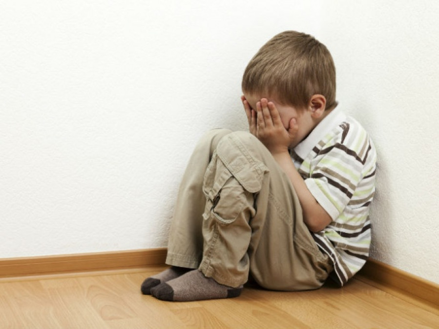 Modifican condena para abusadores de menores en Francia