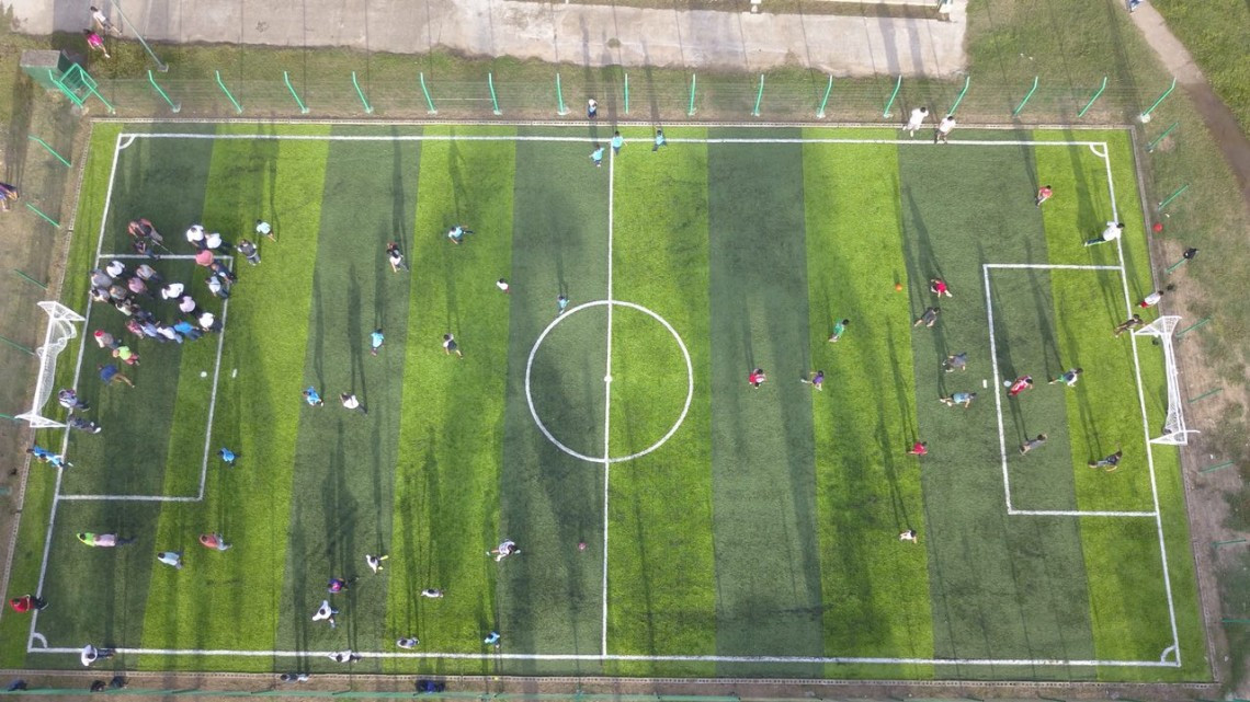 Inaugura Ayuntamiento campo de pasto sintético en la “Borreguera”