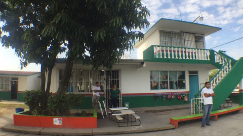 "Total apoyo a las escuelas de Pánuco": Ricardo García Escalante