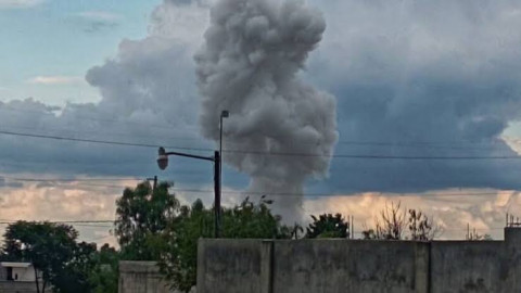 Explosión en polvorín de Puebla deja cuatro muertos y varios heridos