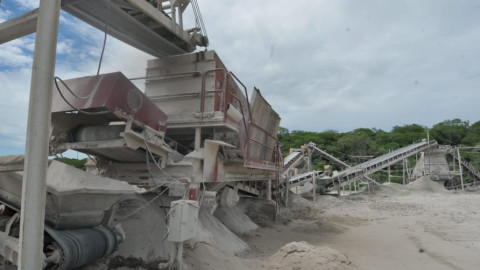 Sancionan a Banco de materiales por irregularidades