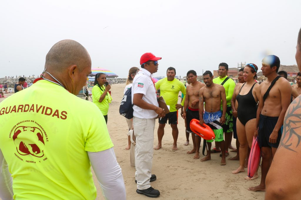 Guardavidas de Playa Miramar reciben capacitación 