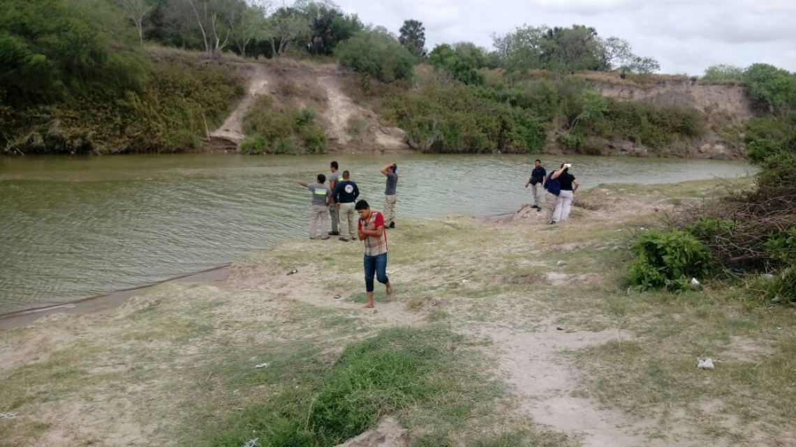 Captura migración a dos borrachos por cruzar el Río Bravo