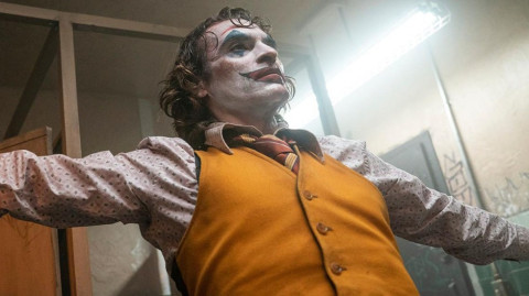 “Joker” permanece en la cima de las taquillas