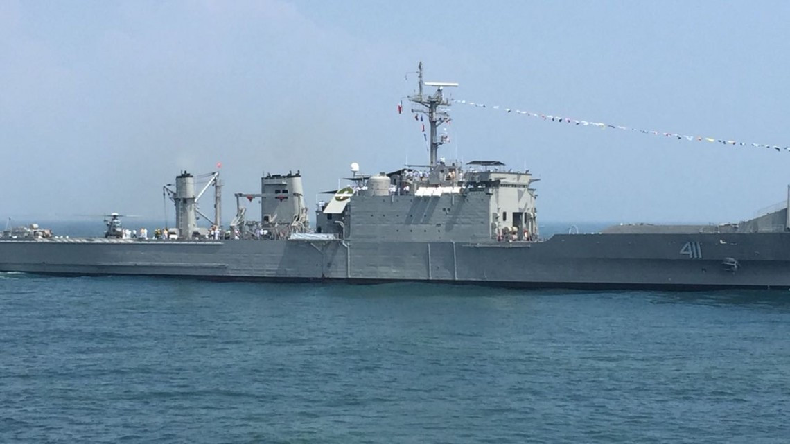 Conmemora EPN día de la Marina Armada de México en Tampico