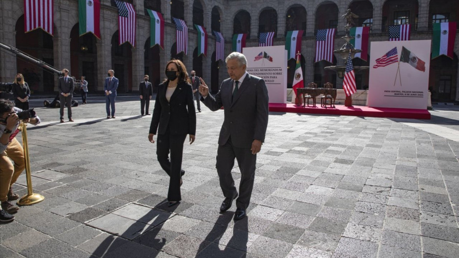 AMLO y Kamala Harris acuerdan temas de la agenda bilateral
