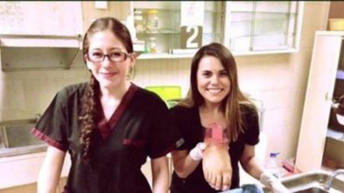 IMSS despide a residentes por tomarse fotos con un pie amputado 