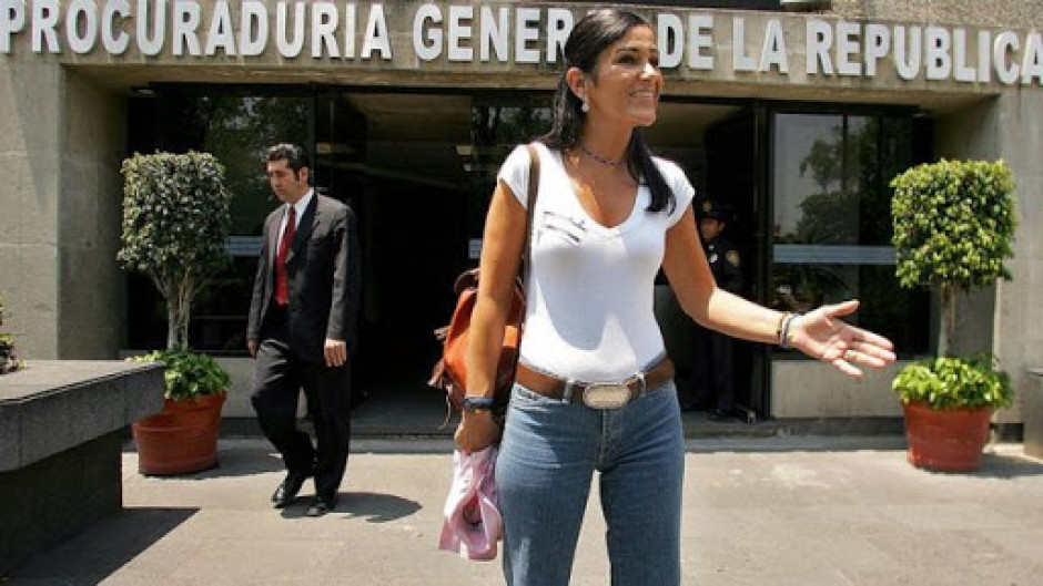 UIF ofrece apoyo a Lydia Cacho en caso Kamel Nacif