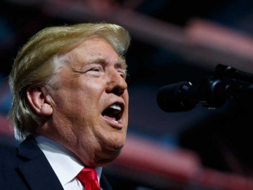 Trump arremete contra el New York Times y Washington Post