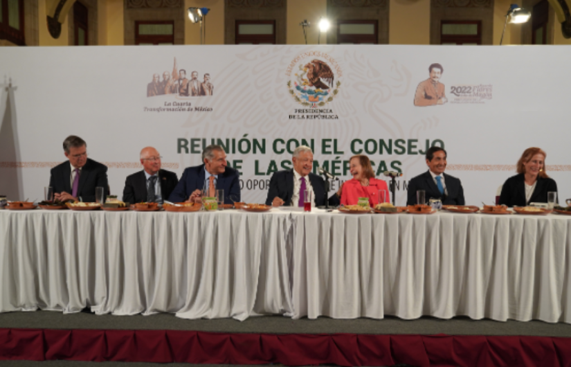 Encabeza AMLO cena con empresarios de EU