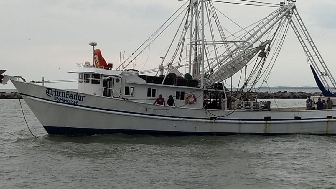 Salen a la mar 200 embarcaciones pesqueras en busca de camarón
