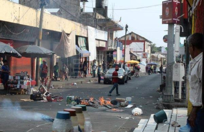 Migrantes haitianos provocan altercados y agreden a mexicanos en un mercado en Chiapas 