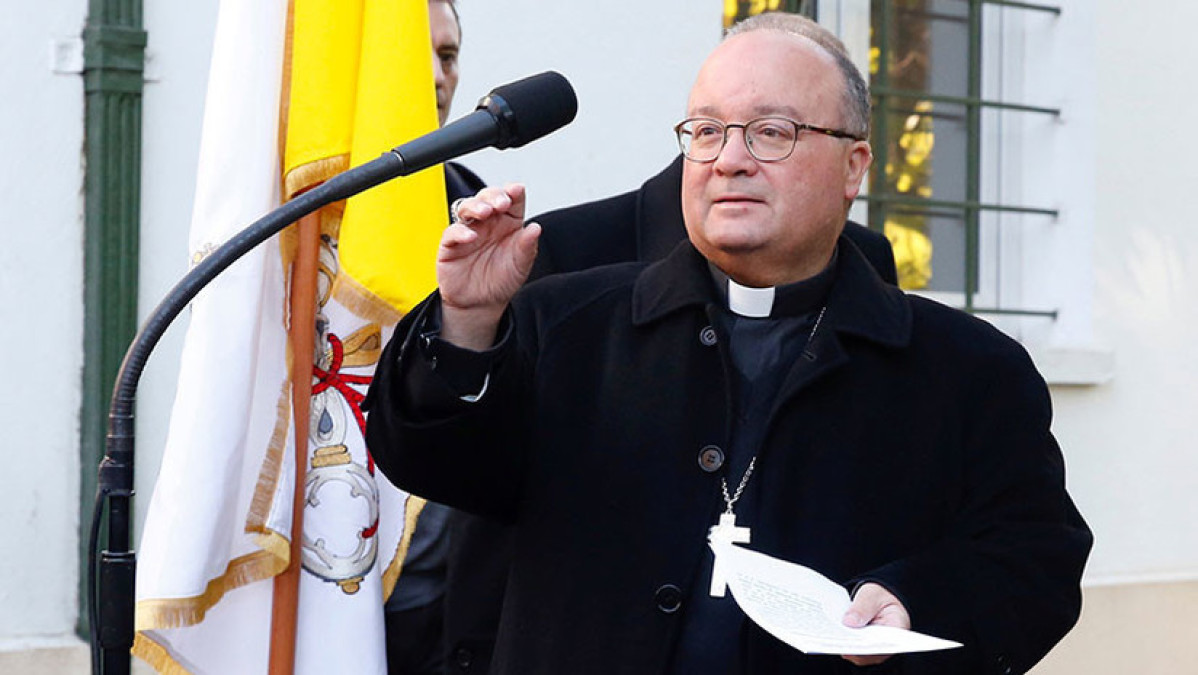 Policía investiga las oficinas de la Iglesia Católica en Chile