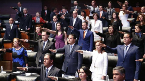 Toma protesta como senador Ismael García Cabeza de Vaca