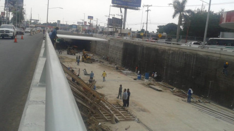 Cumple un año paso inferior San Pedro y aún no lo concluyen