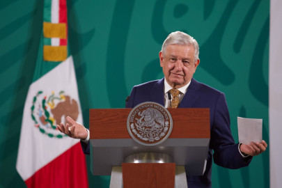 López Obrador da a conocer reformas constitucionales que enviará al Congreso 