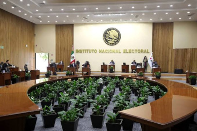 Tribunal Electoral ordena que presidencia del INE sea para una mujer