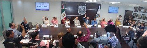 Vota Cabildo para elegir a los funcionarios del Sistema DIF