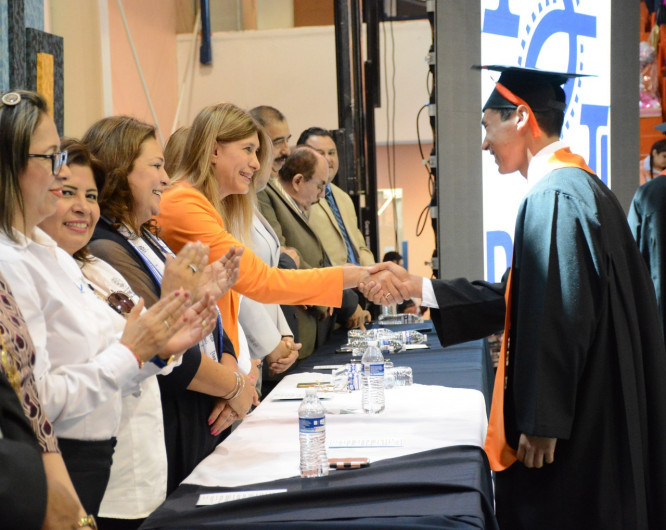 Convoca Alcaldesa Maki Ortiza alumnos de secundaria