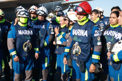 Equipo de rescatistas mexicanos ya llegó a Turquía para apoyar tras sismo: Marcelo Ebrard 