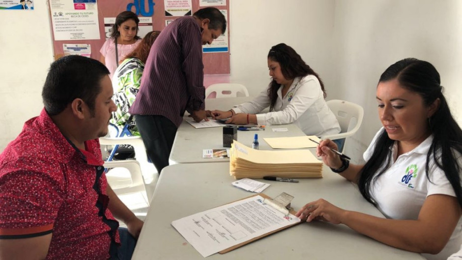 DIF realiza campaña gratuita de matrimonios colectivos