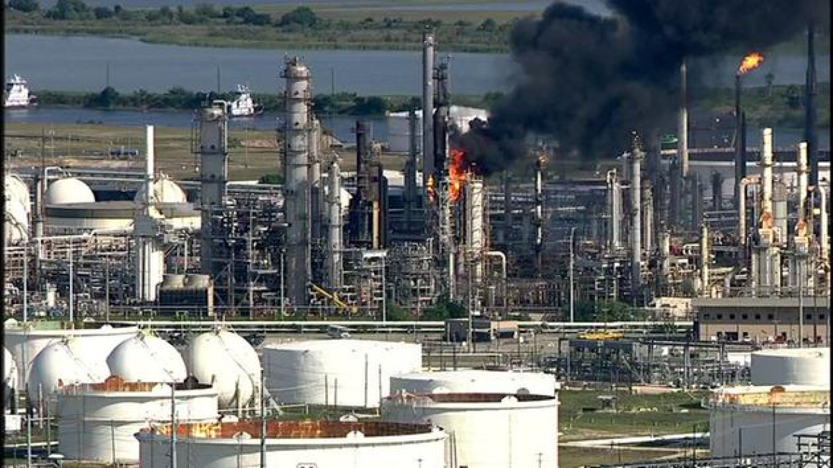 Reportan explosión en Refinería de Valero en Texas