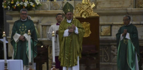 Arquidiócesis de México critica reforma energética