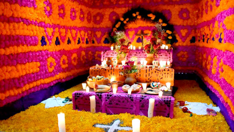Conoce qué significan los elementos del Altar de Muertos