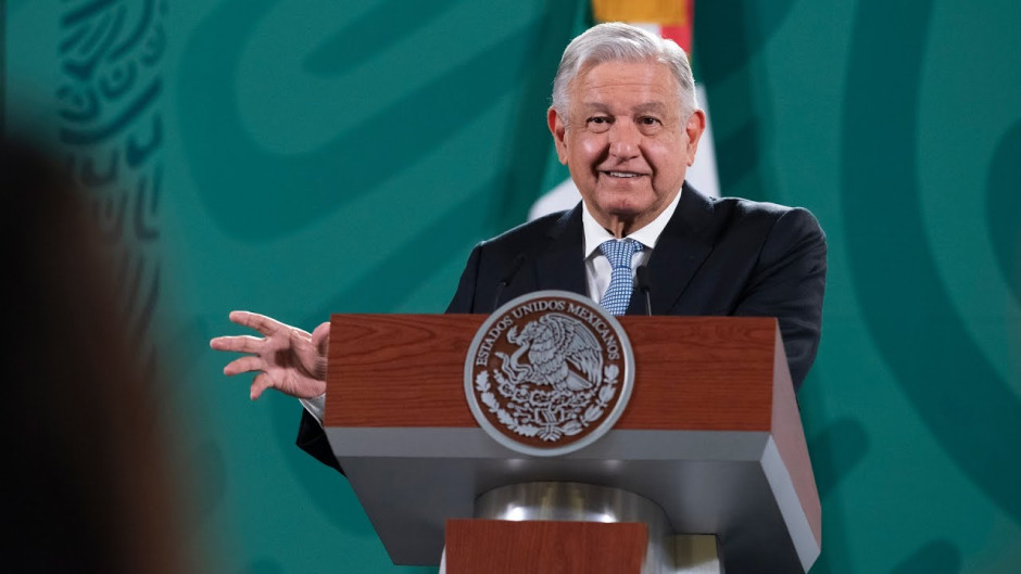 TEPJF ordena a AMLO abstenerse de promocionar Revocación de Mandato