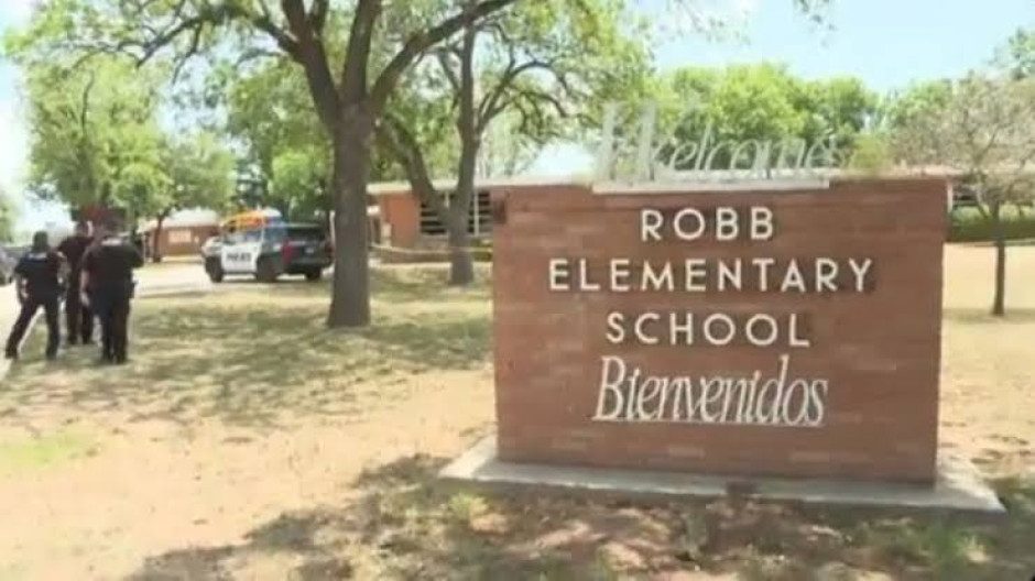 Marcelo Ebrard lamenta el tiroteo en primaria de Texas