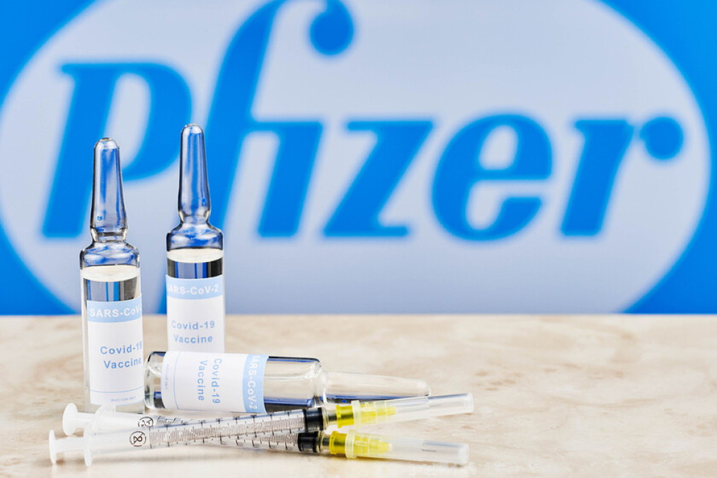 Vacuna Pfizer contra COVID-19 estará disponible a partir de esta semana en estas farmacias