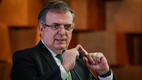 Hasta el lunes revelará Ebrard futuro político