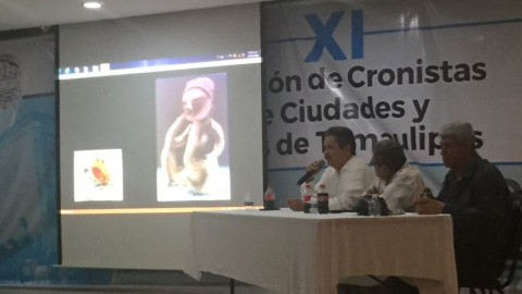 Se reúnen cronistas que intercambian historia de los pueblos de la región