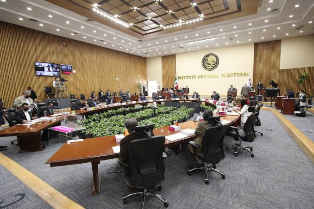 Ministro frena aplicación de Plan B electoral