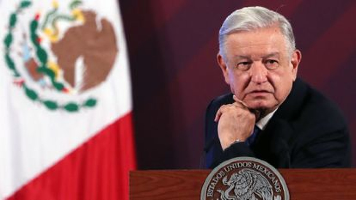 Promete AMLO a trabajadores del Poder Judicial que no serán afectados por extinción de fideicomisos