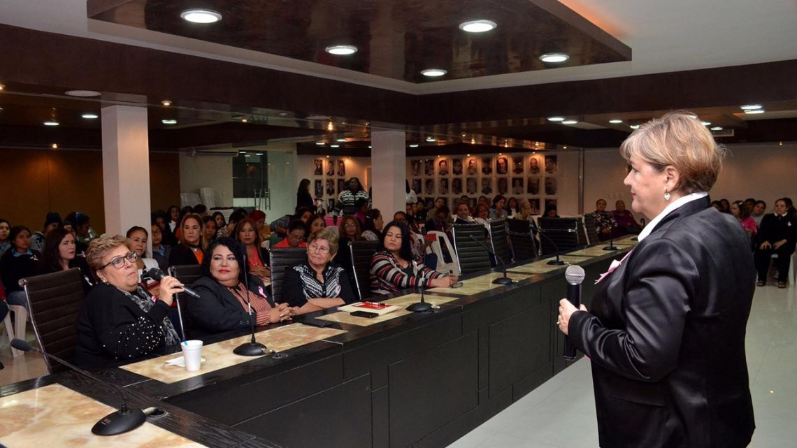 Concientizan a Mujeres Maderenses sobre el Cuidado de la Salud