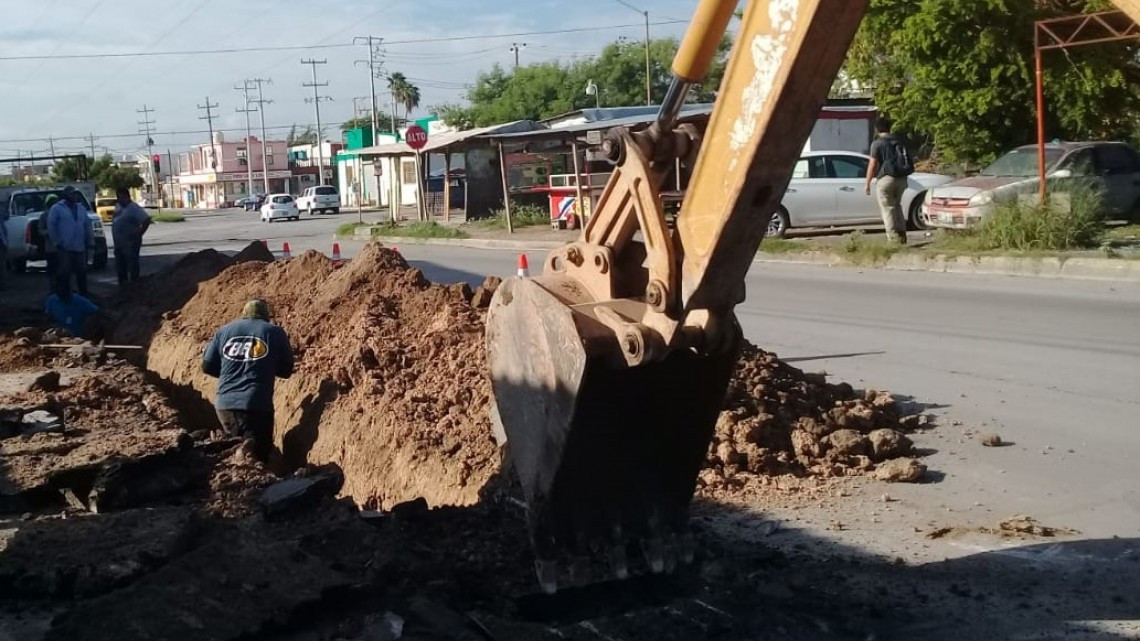 Repara COMAPA de Reynosa fuga de agua potable