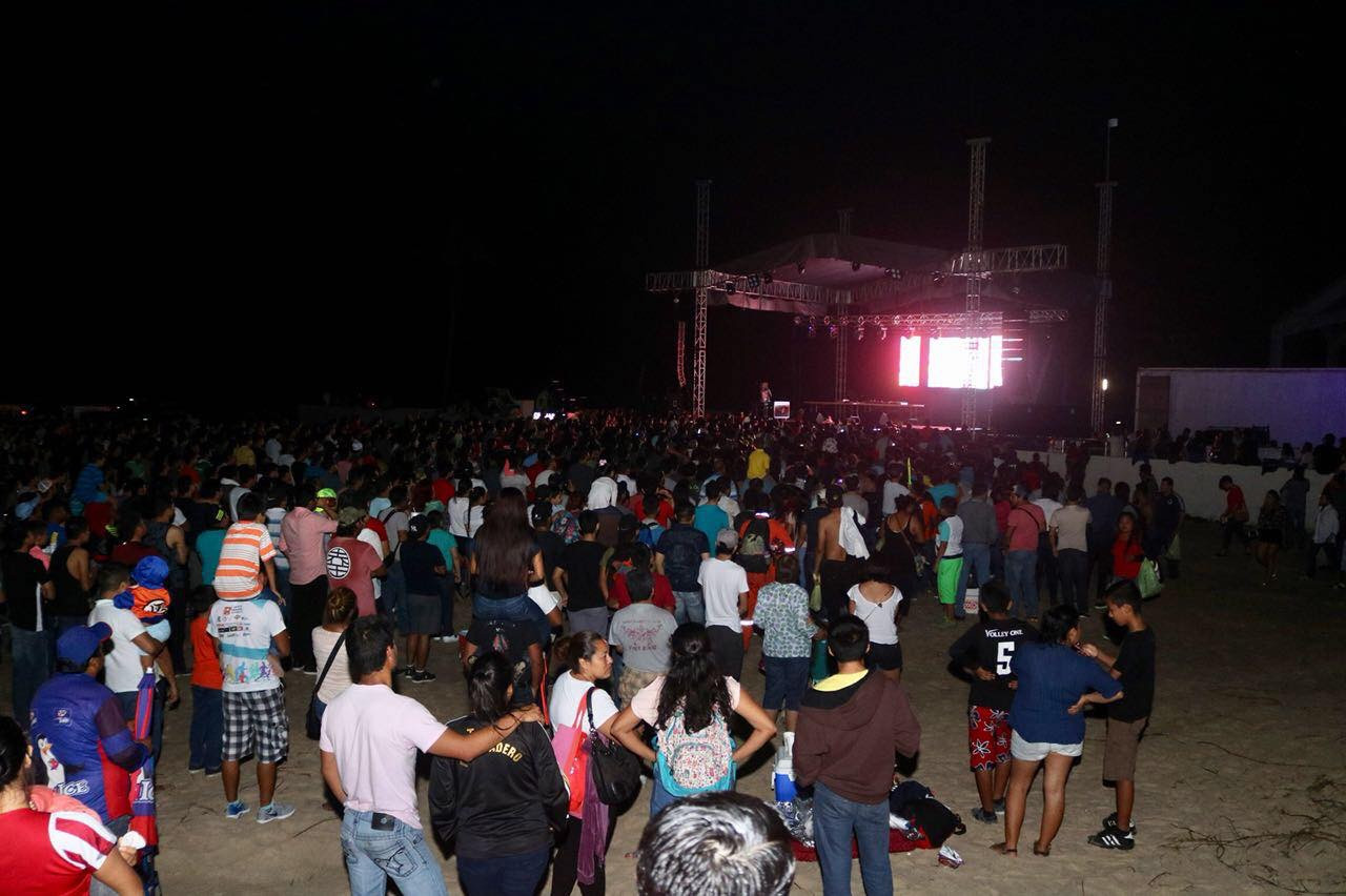 Transmiten Dragón Ball en Playa Miramar