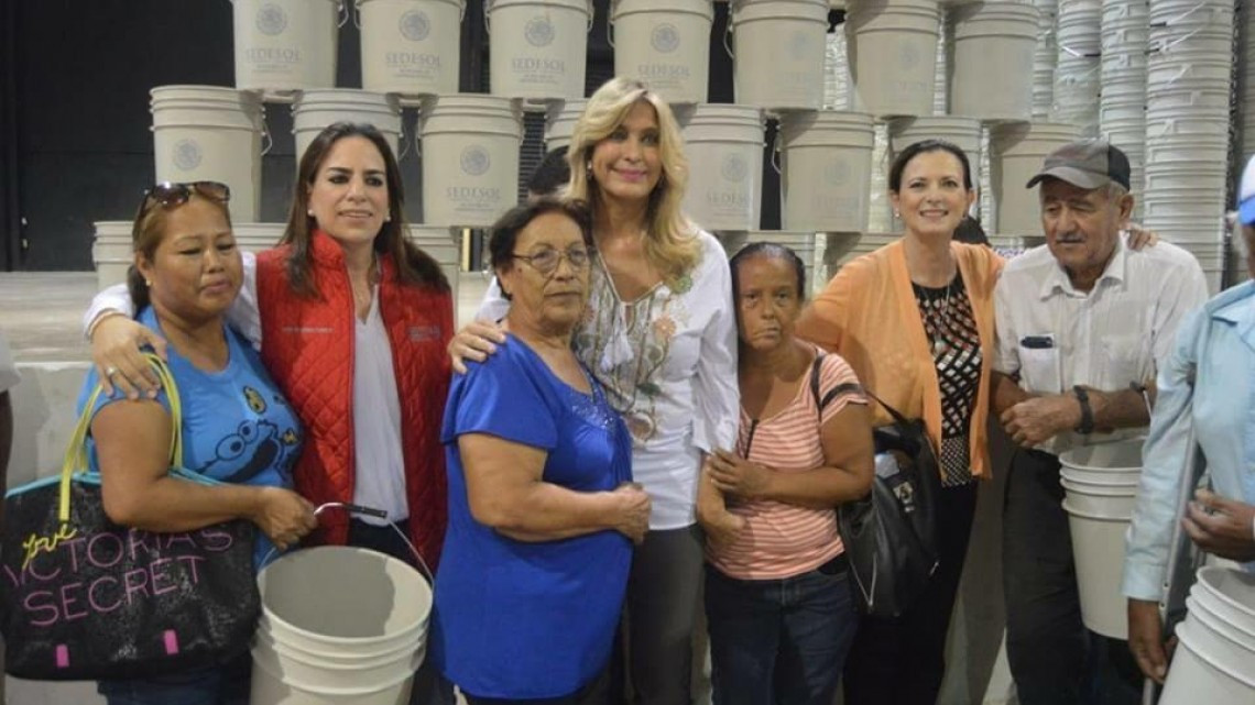 Entrega Maki Ortiz recursos de Empleo Temporal Fronterizo